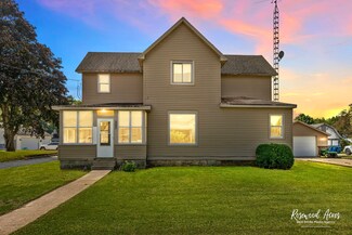 223 W Main St, Martinton, IL 60951