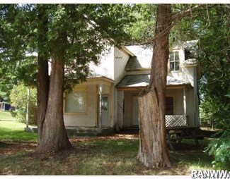 321 S Pine St, Grantsburg, WI 54840