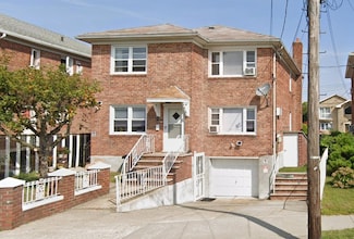 149-57 Willets Point Blvd, Flushing, NY 11357