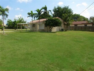 2000 NE 182nd St, North Miami Beach, FL 33162