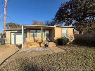 12 Sunset Dr SW, Ardmore, OK 73401