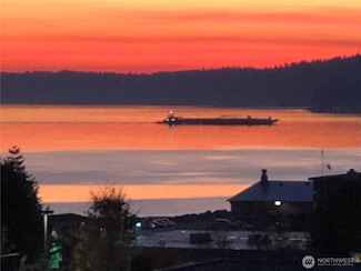 842 S 227th Place Unit A, Des Moines, WA 98198