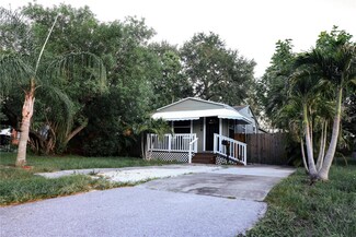 444 88th Ave N, Saint Petersburg, FL 33702