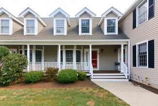 28 Bellwood Cir Unit 28D, Bellingham, MA 02019