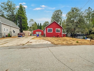 22235 Forest Dr, Crestline, CA 92322