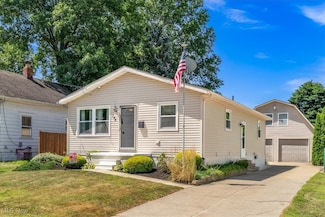 144 Grace Ave, Barberton, OH 44203