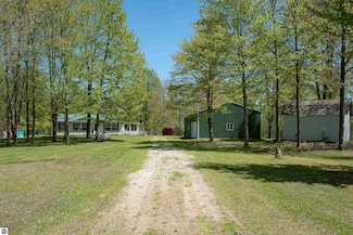 2250 N Coleman Rd, Coleman, MI 48618