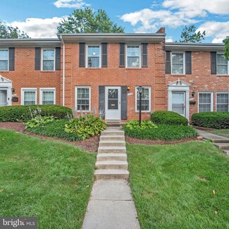 126 N Baylor Dr, Sterling, VA 20164