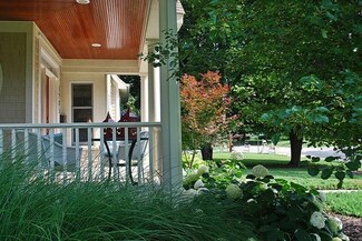 1205 Ash St, Saint Charles, IL 60174