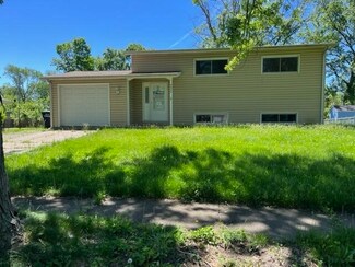 5449 Redwood Ave, Portage, IN 46368
