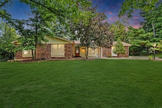 12515 Trammell Ct, Saint Louis, MO 63141