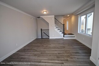 98 Lenevar Ave, Staten Island, NY 10309