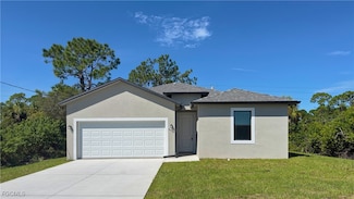 5018 Quebec Rd, Labelle, FL 33935