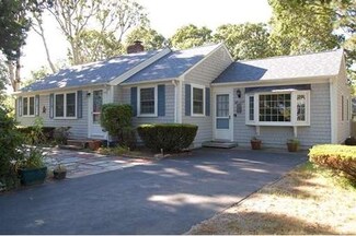 57 Arrowhead Dr, West Dennis, MA 02670