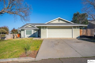 1165 Jennifer Lynn Dr, Red Bluff, CA 96080
