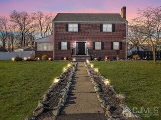 331 Dorn Ave, Middlesex, NJ 08846