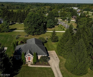 3840 Deer Lake Dr, Medina, OH 44256