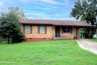6125 Dora Ave, Moss Point, MS 39563