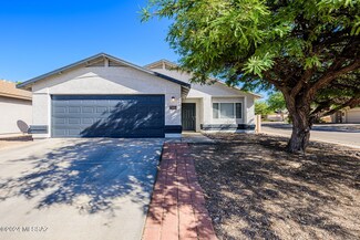 7983 S Lennox Ln, Tucson, AZ 85747