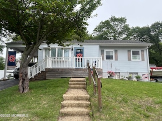 29 Virginia Ave, Hazlet, NJ 07730