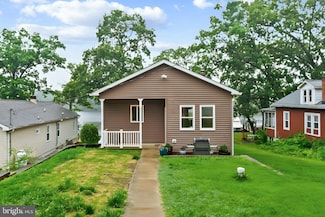 332 Riverside Dr, Pasadena, MD 21122