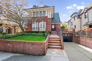 8015 Harbor View Terrace, Brooklyn, NY 11209