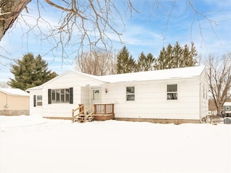 2357 Morrison Dr, Palmyra, NY 14522