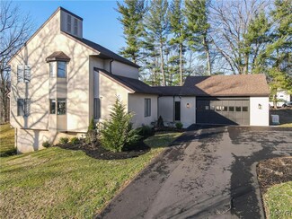 100 Greening Dr, Easton, PA 18045