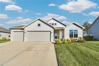 1700 Mulberry St, Pleasant Hill, MO 64080