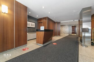 65 W 55th St Unit 8-F, New York, NY 10019