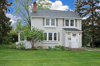57 Prospect St, Bloomfield, CT 06002