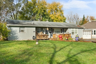 229 SE Circle Dr, Joliet, IL 60433