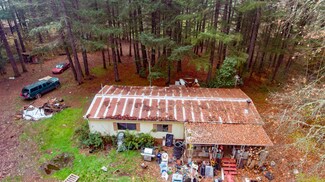 217 Pinewood Way, Cave Junction, OR 97523
