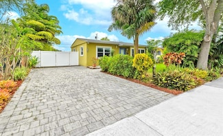 3198 Taft St, Hollywood, FL 33021
