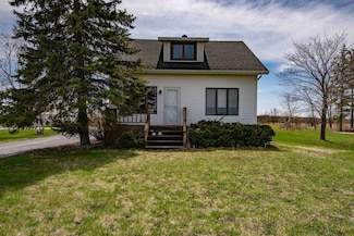 5016 Sth 96, Denmark, WI 54208
