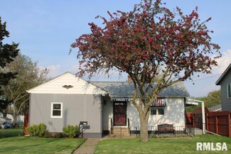 1103 S Stark St, Davenport, IA 52802