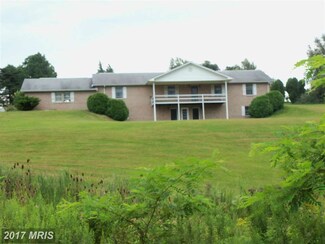 220 Redskin Drive Rd, Augusta, WV 26704