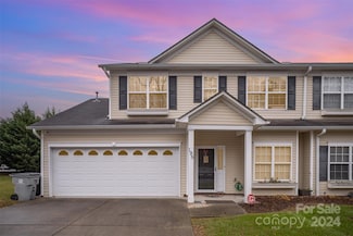 195 Linkside Ct SE, Lenoir, NC 28645
