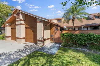 3720 Timberline Dr, West Palm Beach, FL 33406