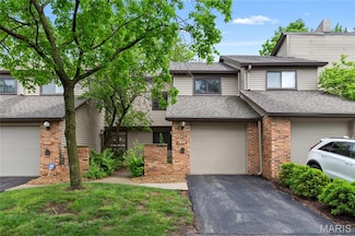 1840 Misty Moss Dr, Saint Louis, MO 63146