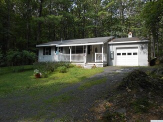 450 Frank Hitchcock Rd, Cairo, NY 12413