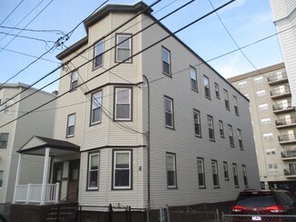 31 Orange St, Chelsea, MA 02150