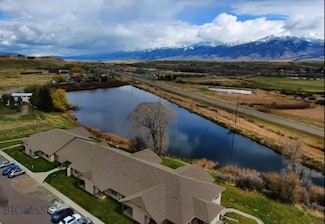 5 Avalon Ct, Emigrant, MT 59027
