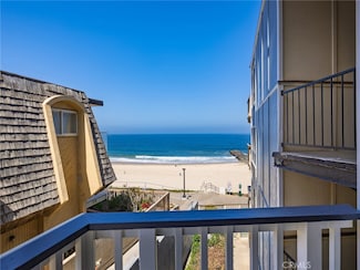 625 Esplanade Unit 29, Redondo Beach, CA 90277