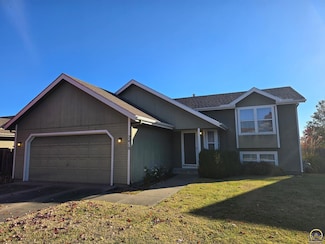 2418 SW Romar Rd, Topeka, KS 66614