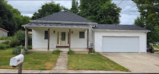 402 N Joselyn St, Heyworth, IL 61745
