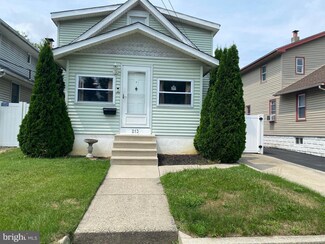 213 W 5th Ave, Runnemede, NJ 08078