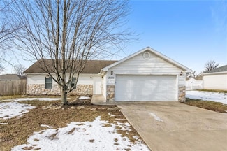 206 E Kirby Rd, Grain Valley, MO 64029