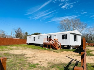 35226 Free Ln, Pinehurst, TX 77362