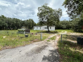 3221 Robin Ln, Middleburg, FL 32068